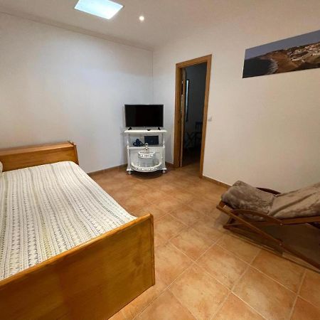 Casa Do Vicente, Localizada A 1.7Km Da Praia. Ribamar  Luaran gambar